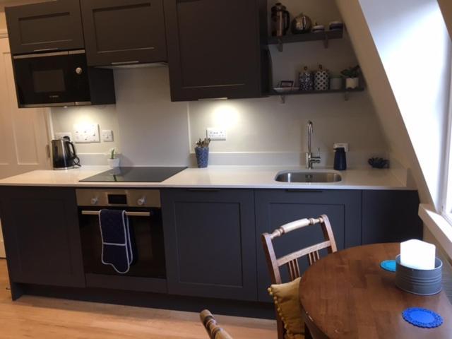 Beautiful Bath Apartment In Central Milsom Street Exterior foto